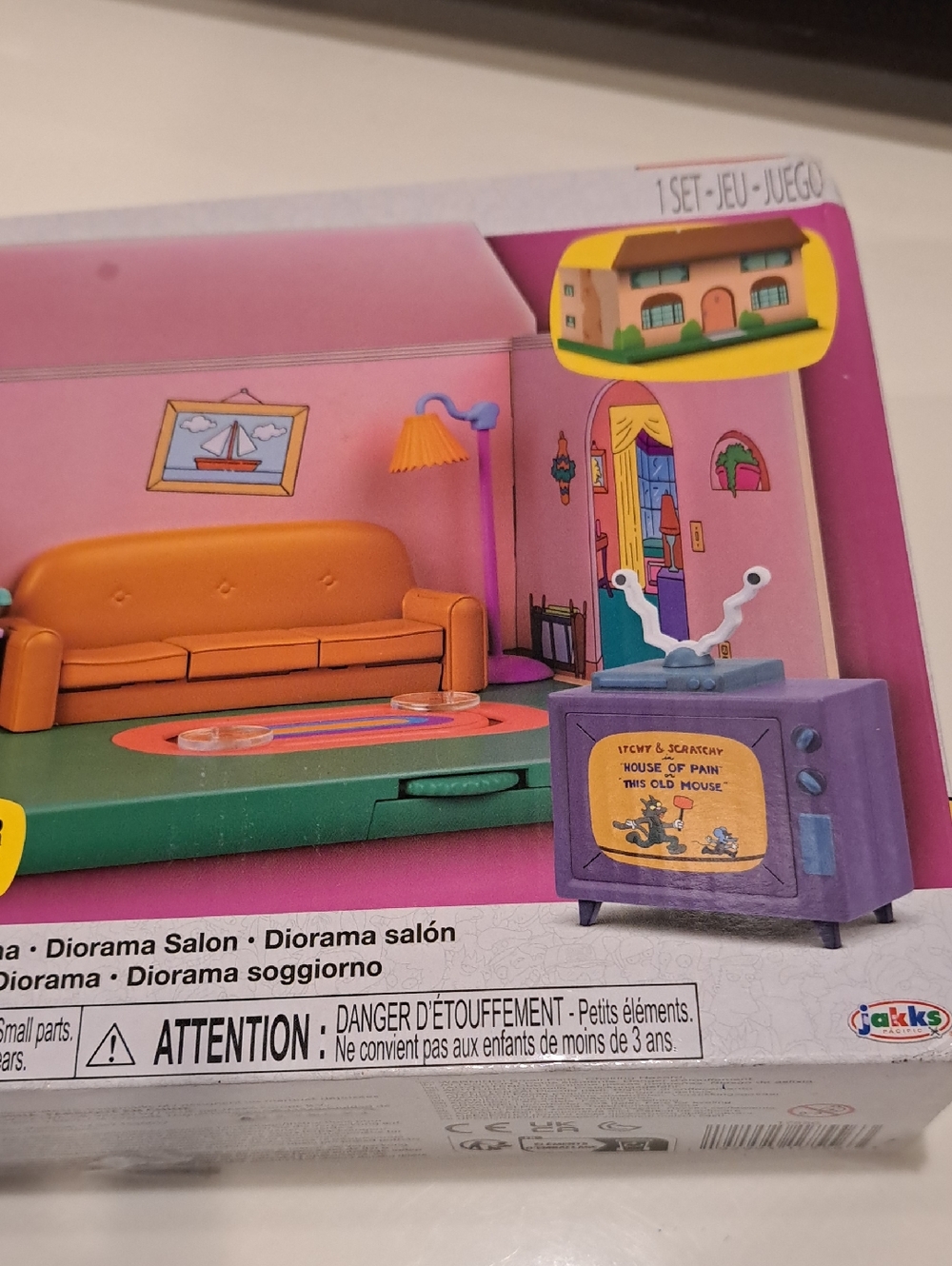 NIB Simpsons Living Room Diorama With HOMER. PLUS Simpson Family Multi Pack. - Picture 7 of 13